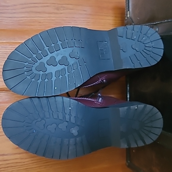 TIME TRU Women Combat Boot, size 8.5, Burgundy - Picture 7 of 8